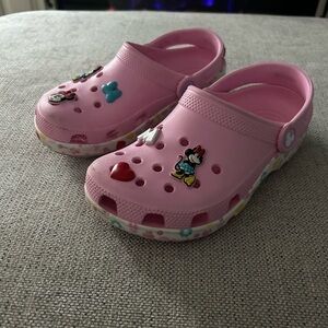 Kids Pink Minnie Mouse Croc Sandals used